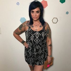 Stretch jumper with pockets